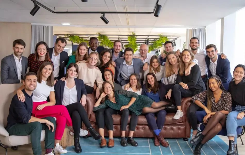 2023-France-WAVESTONE-Company-Photo copy