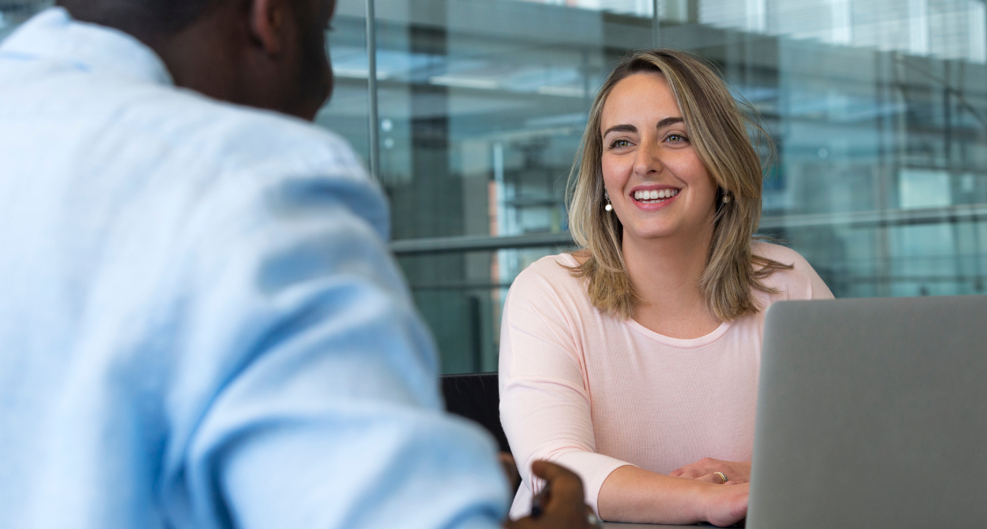 AI vs Human Coaching: Finding the Right Balance For A Great Workplace